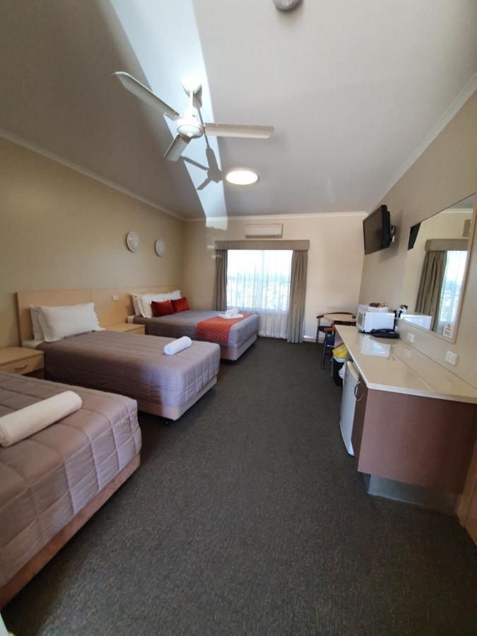 Club Motor Inn Narrabri Kültér fotó